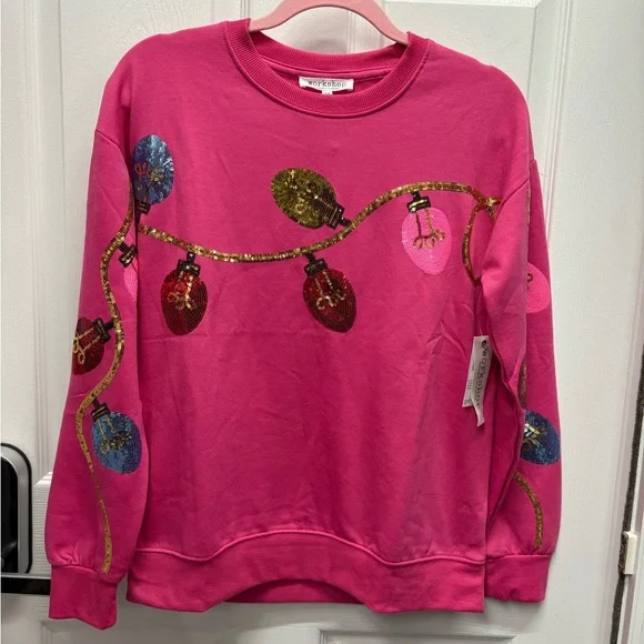 WORKSHOP NWT PINK Christmas Lights Long sleeve Top Size Medium - Picture 1 of 5